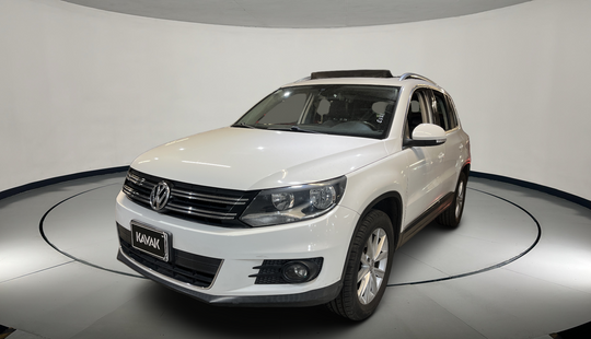 Volkswagen • Tiguan
