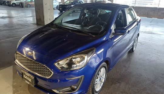 2019 • 61,000 km • Automático