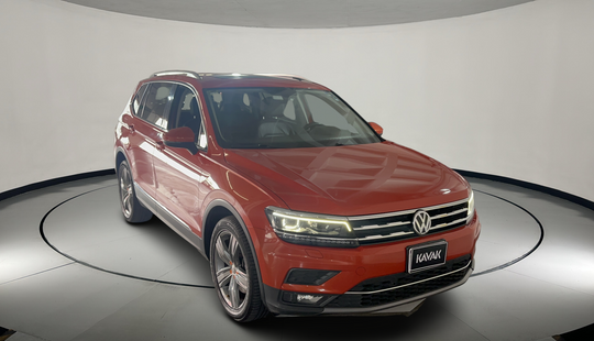 Volkswagen • Tiguan