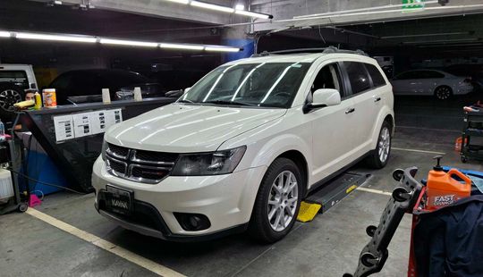Dodge • Journey