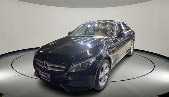 Mercedes Benz • Clase C