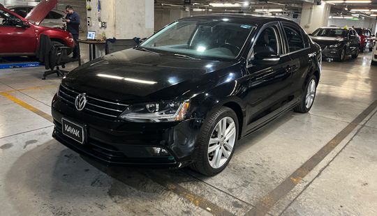 Volkswagen • Jetta