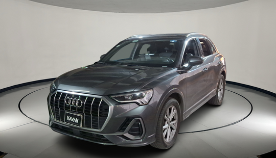 Audi • Q3