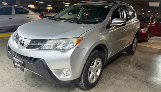 Toyota • RAV4