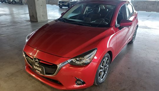 Mazda • Mazda 2