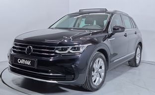 Volkswagen • Tiguan