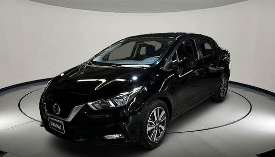 Nissan • Versa