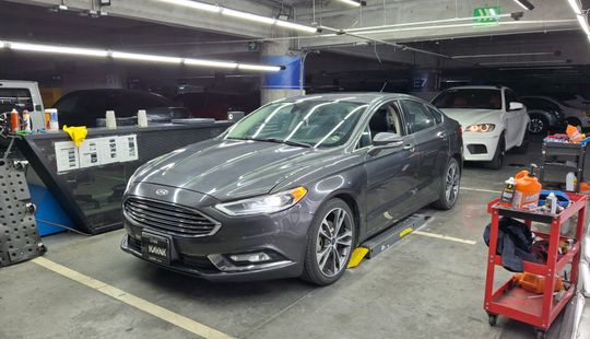 Ford • Fusion
