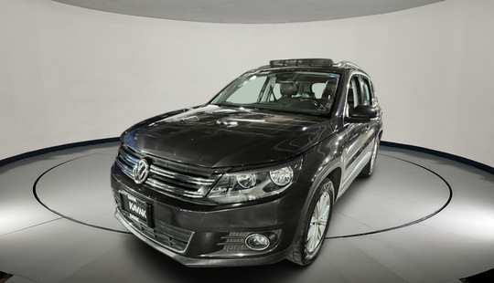 Volkswagen • Tiguan