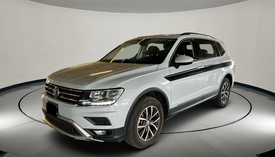 Volkswagen • Tiguan
