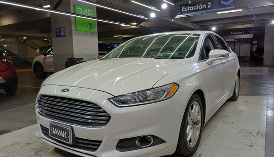 Ford • Fusion
