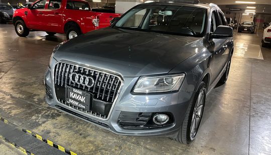 Audi • Q5