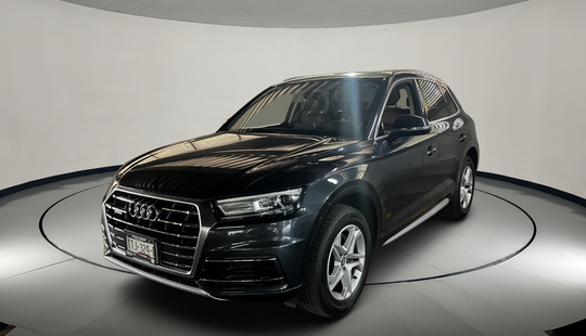 Audi • Q5