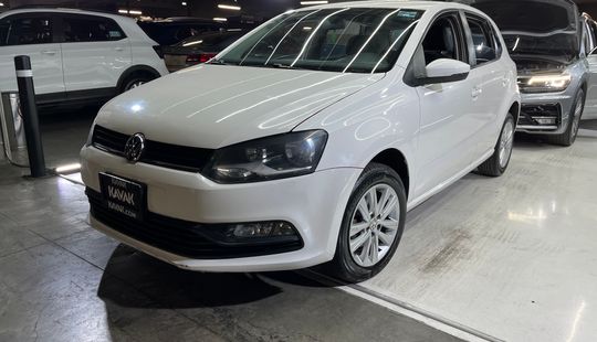 Volkswagen • Polo