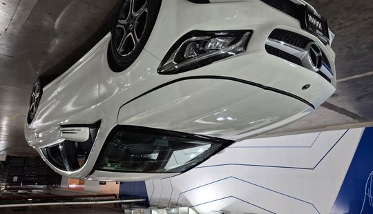 Mercedes Benz • Clase CLA