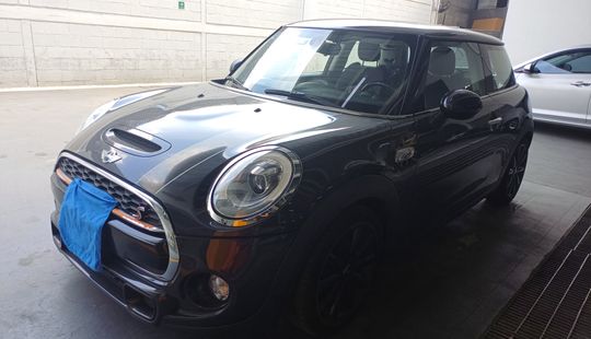 Mini • Cooper S