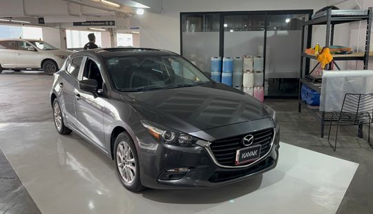 Mazda • Mazda 3