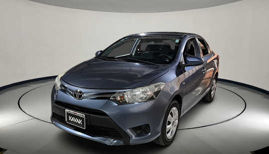Toyota • Yaris