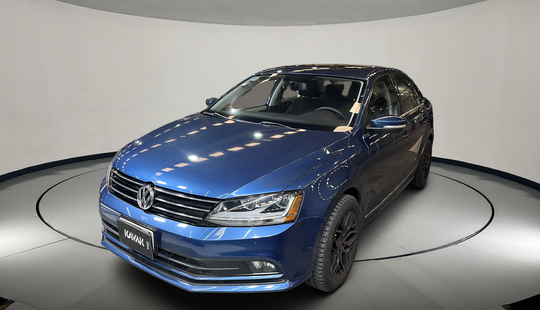 Volkswagen • Jetta