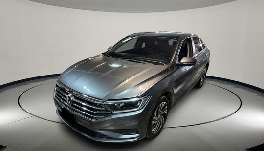 Volkswagen • Jetta
