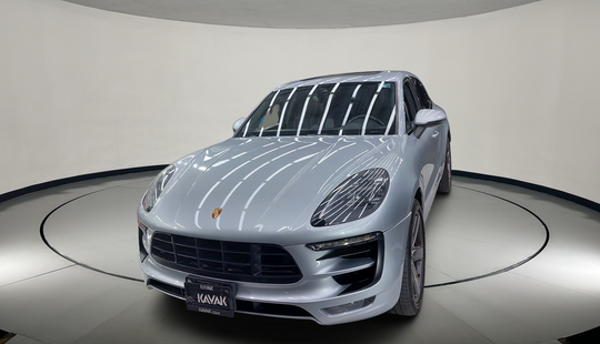 Porsche • Macan