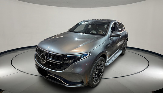 Mercedes Benz • Clase EQC