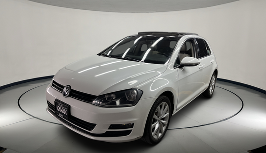 Volkswagen • Golf