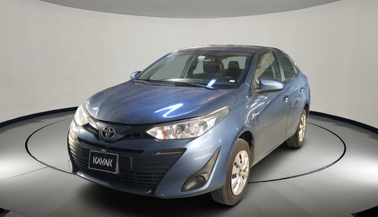 Toyota • Yaris
