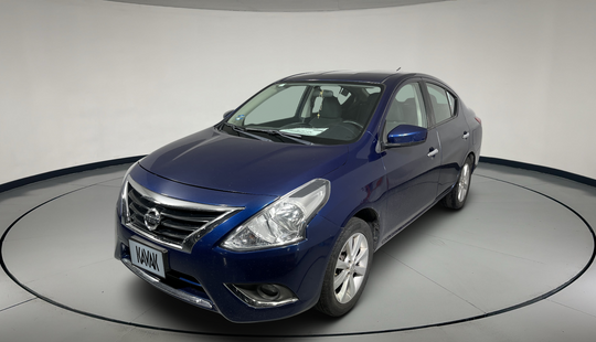 Nissan • Versa