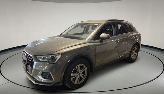 Audi • Q3