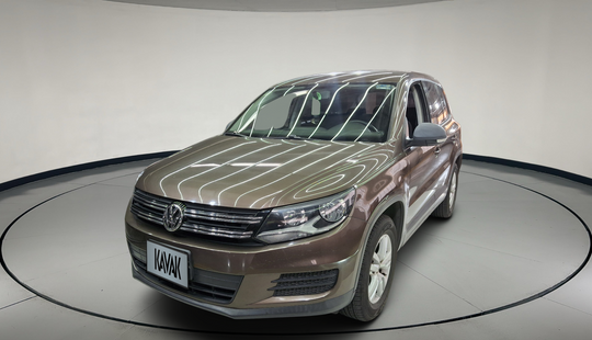 Volkswagen • Tiguan