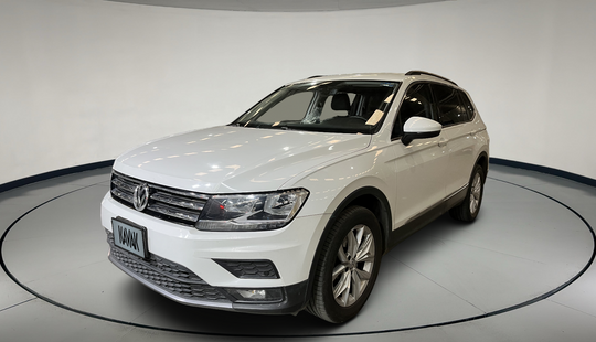 Volkswagen • Tiguan