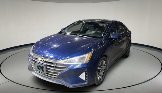 Hyundai • Elantra