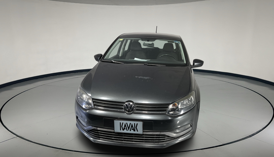 Volkswagen • Polo