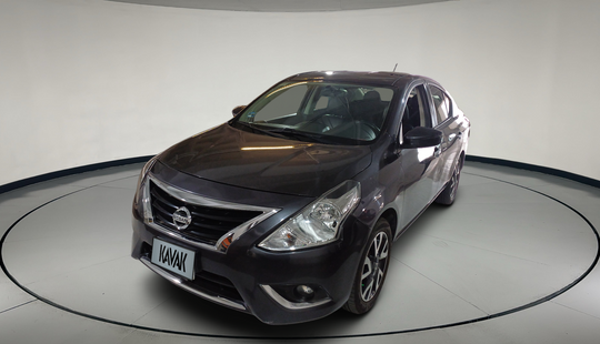 Nissan • Versa