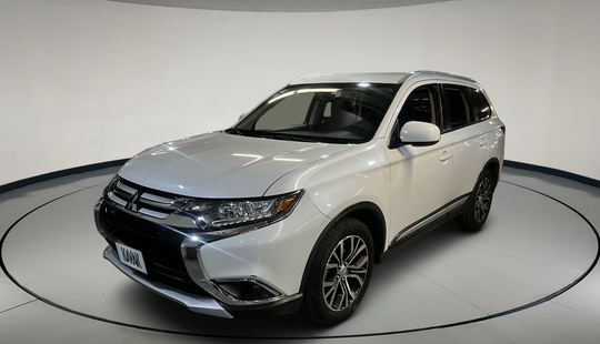 Mitsubishi • Outlander