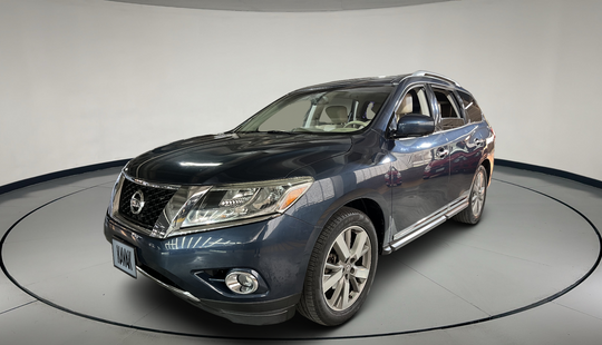 Nissan • Pathfinder