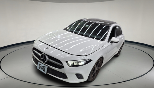 Mercedes Benz • Clase A