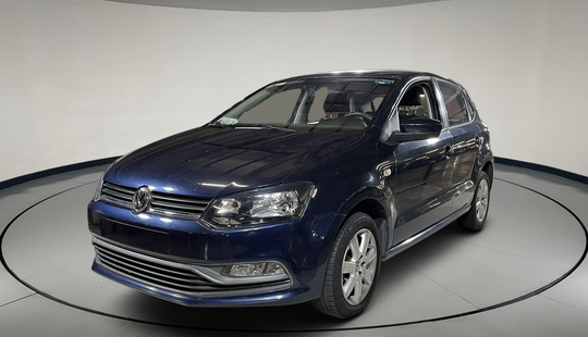 Volkswagen • Polo