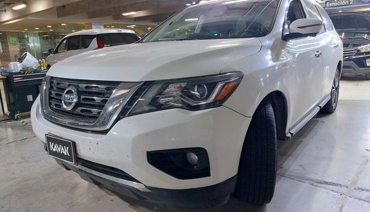 Nissan • Pathfinder