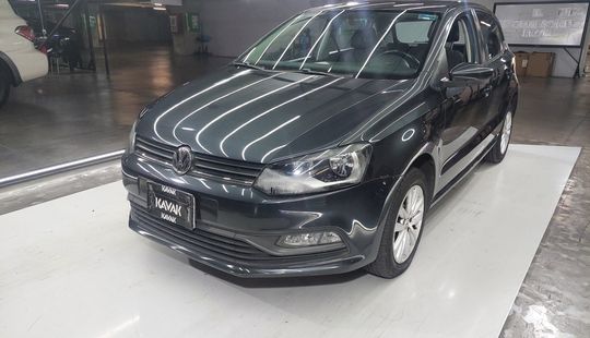 Volkswagen • Polo