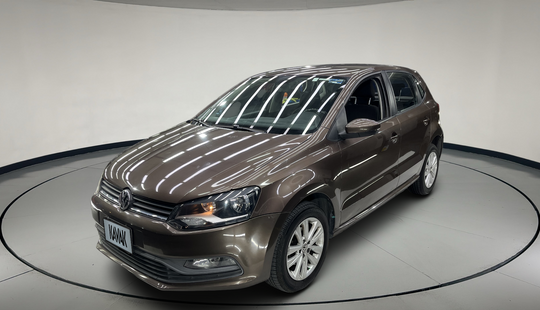 Volkswagen • Polo