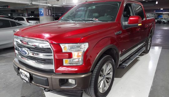 Ford • Lobo
