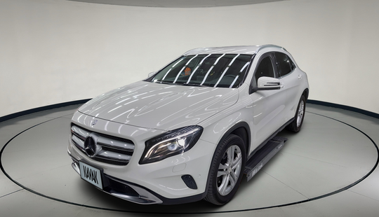 Mercedes Benz • Clase GLA