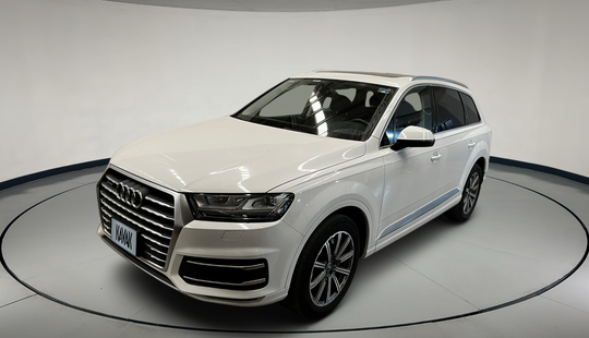 Audi • Q7