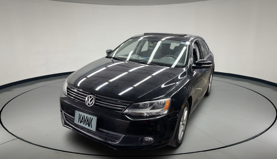 Volkswagen • Jetta