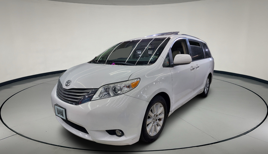 Toyota • Sienna