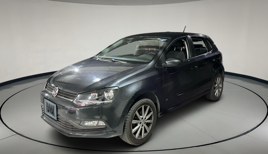 Volkswagen • Polo