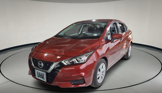 Nissan • Versa