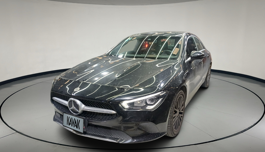 Mercedes Benz • Clase CLA